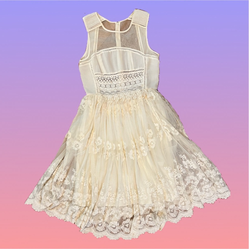 Anthropologie White Lace Dress / Hippie / Cottagecore / Wedding Dress